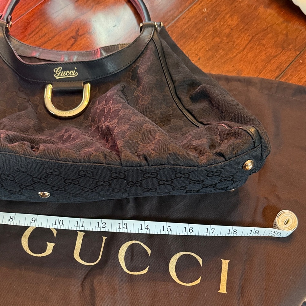 Gucci Black Monogram Shoulder Bag - Picture 11 of 12